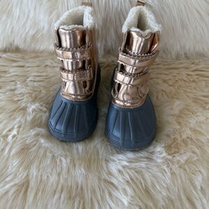 Gymboree Rose Gold Metallic Faux Fur Girls Boots Size 9